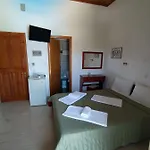 Michalis Place Apart-hotel