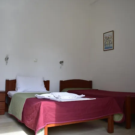 Michalis Place Vaszilikí